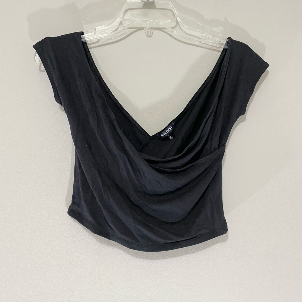 Tildon Black Twist Crop Top Size S